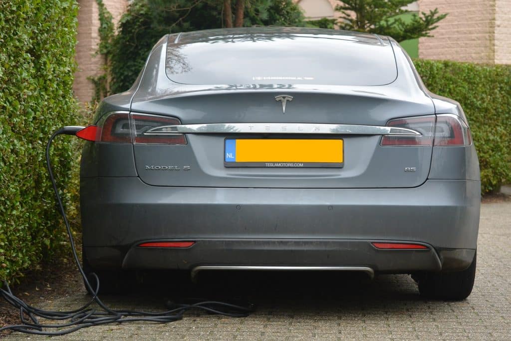 Tesla S – Bafa fordert Umweltprämie zurück