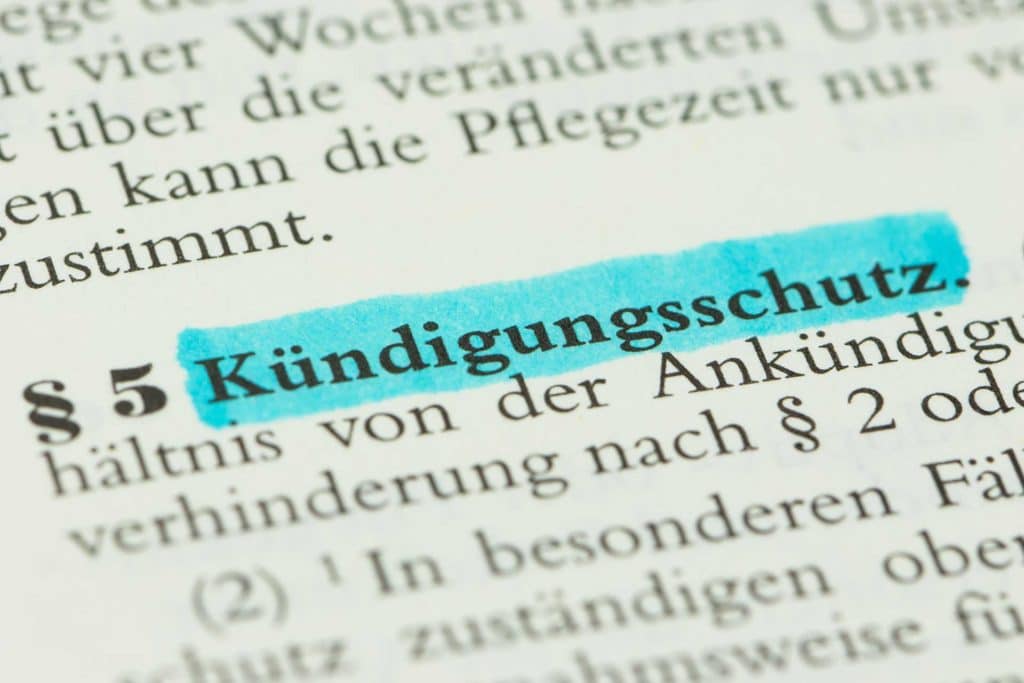Die Bedeutung der Rechtsberatung für Arbeitgeber bei Betriebsschließungen